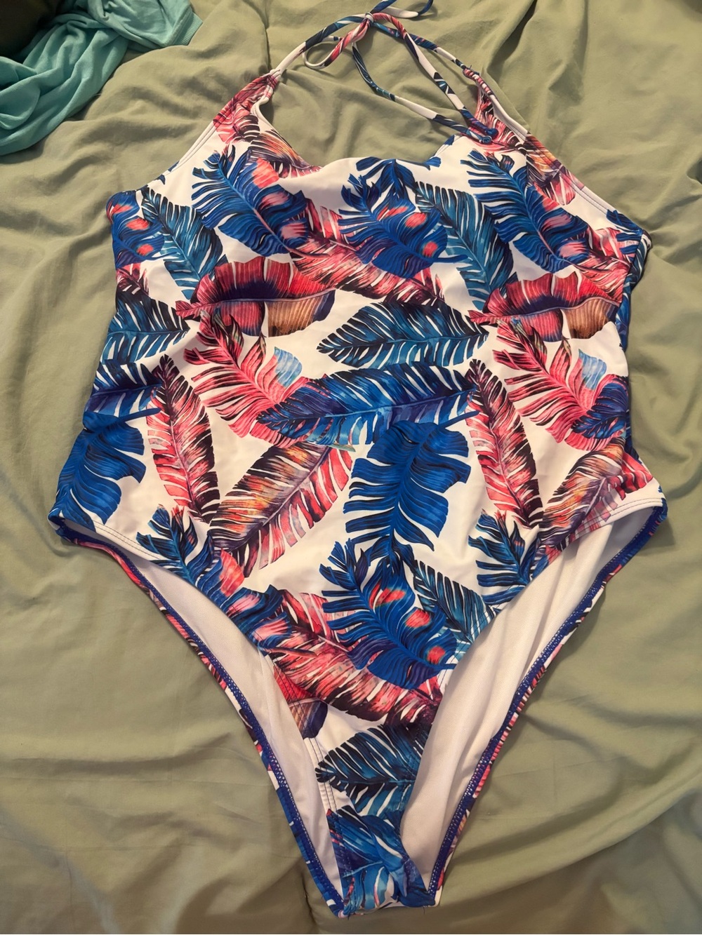 Women’s Plus Size 3 XL  Tropical Leaf One-Piece Swimsuit